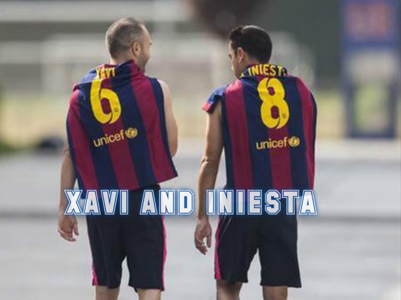Xavi Hernandez và Andreas Iniesta