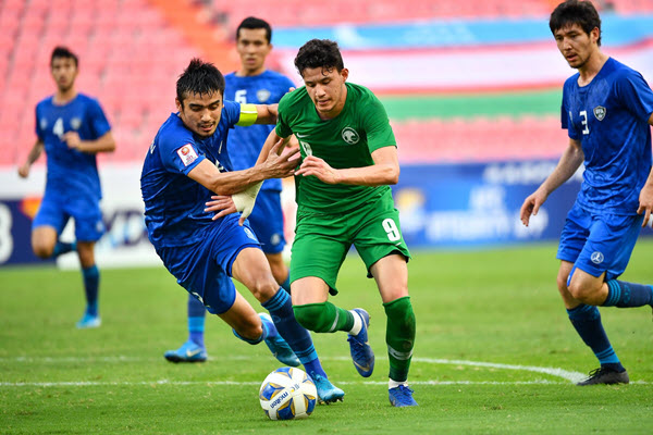 Trận đấu giữa U23 Saudi Arabia với U23 Uzbekistan diễn ra căng thẳng