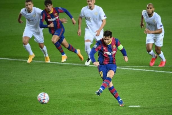 Messi ghi bàn thắng cho Barca